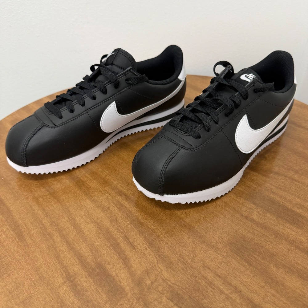 Nike Cortez Sneakers Womens 9/mens 7.5 Black White Leather Low Top Retro Shoes